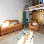 APPARTEMENT LUMINEUX ET CHARMANT - CENTRE D\'AVIGNON WiFI GRATUIT